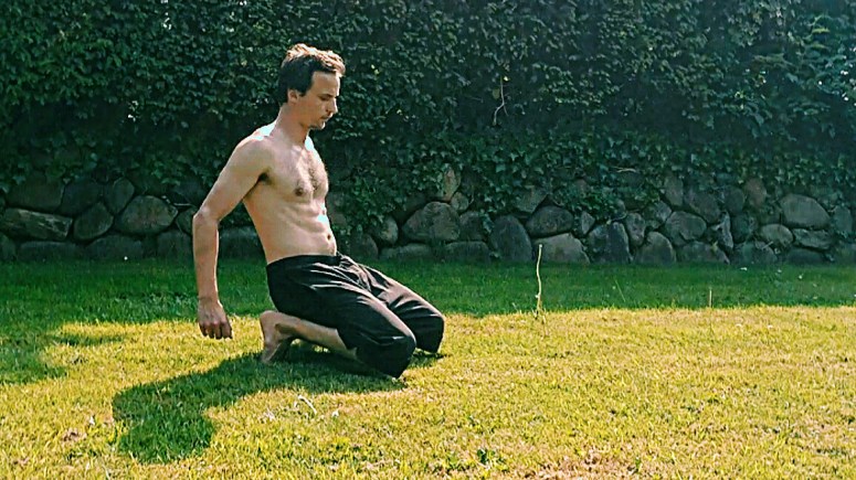 Naturlige Siddestillinger Deep Knee Bend Kneeling.jpg